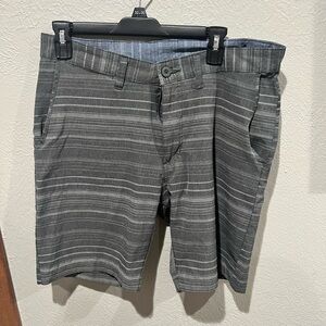 Men's Gray Striped  Shorts Burnside Size 32 Stretch EUC Zipper Pocket